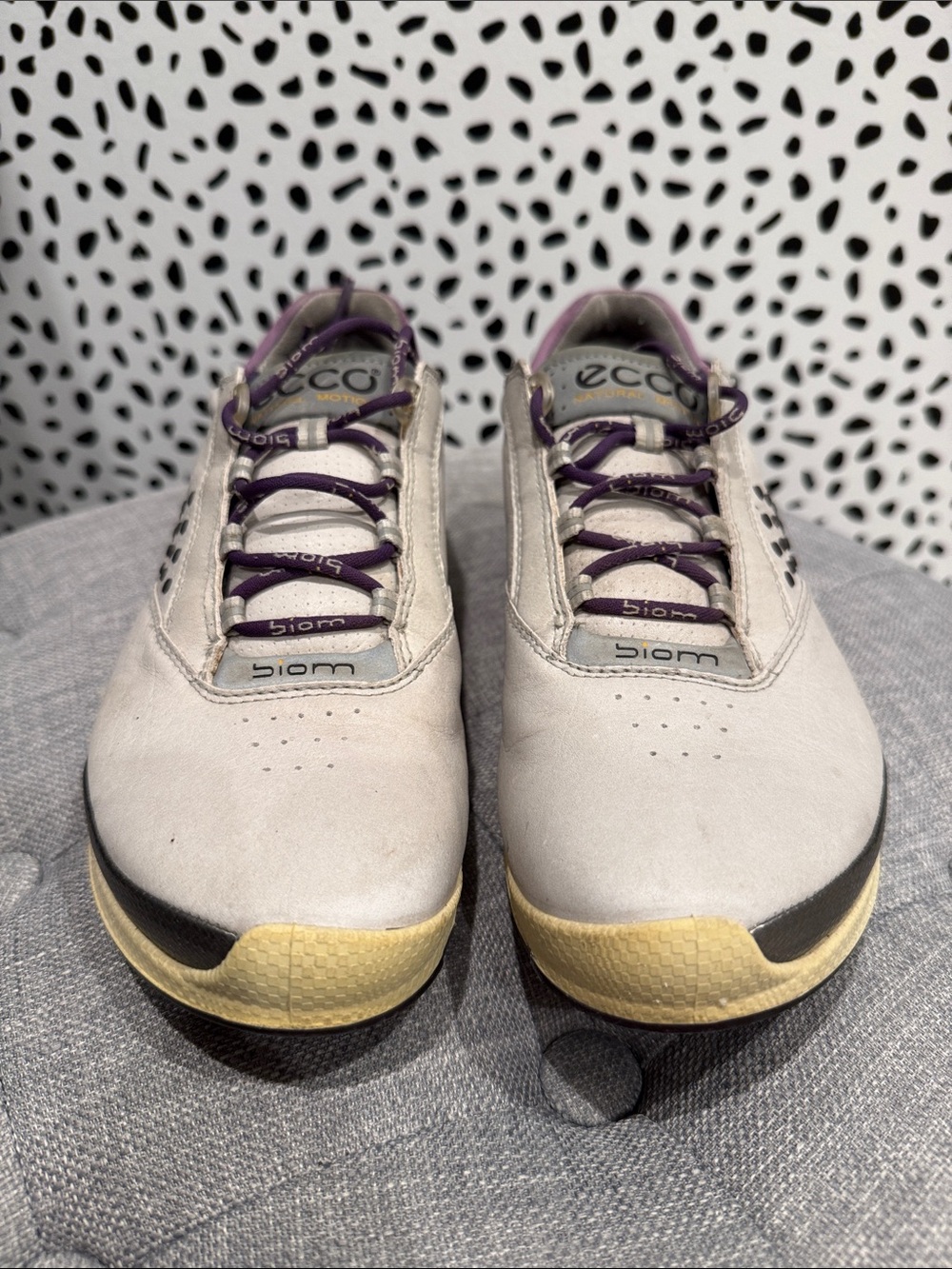 Ecco Women’s Golf Shoes Cleats Biom Yak Leather Light Gray and Purple Accents